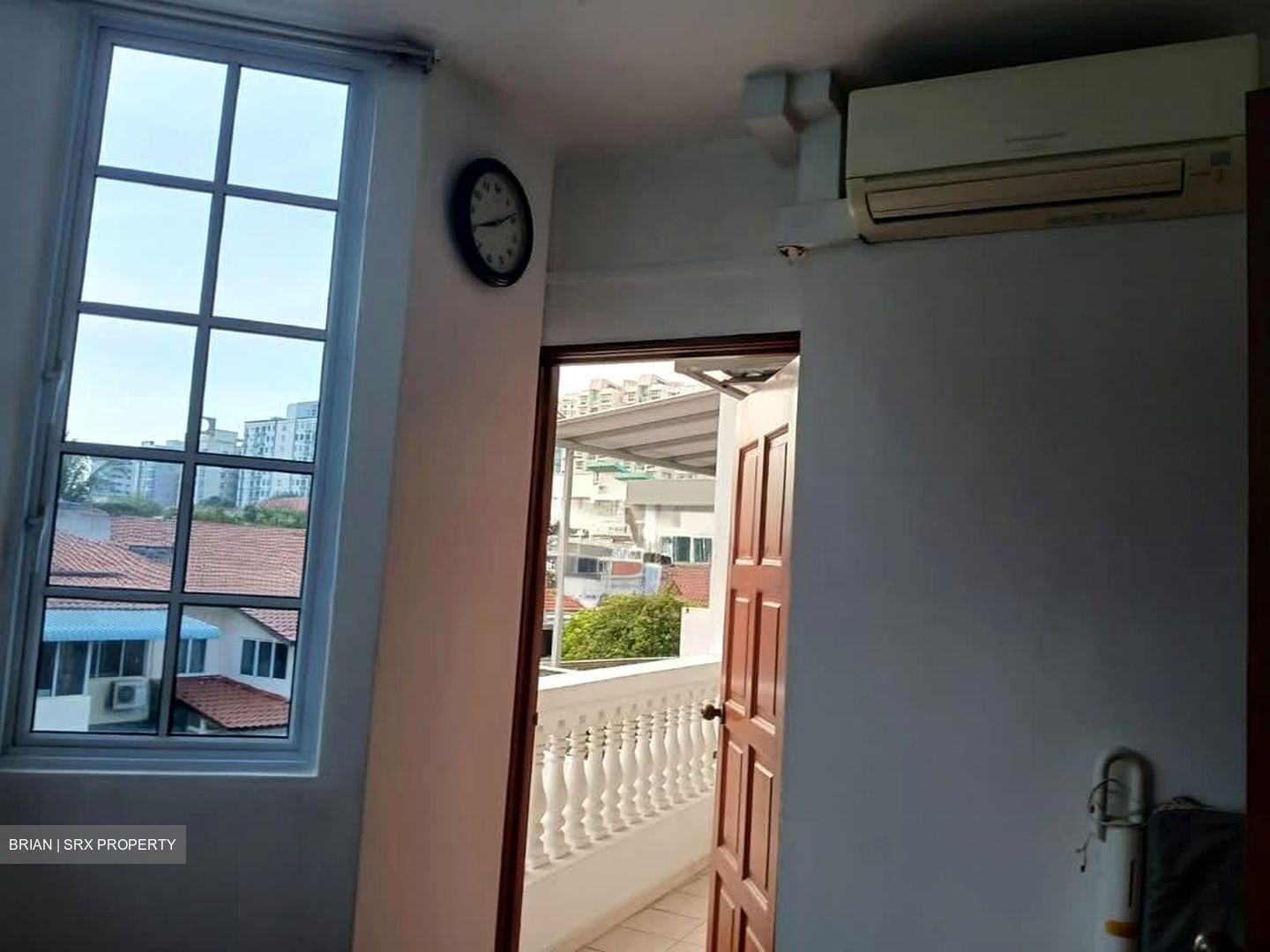 Pebble Lane (D15), Terrace #598701271